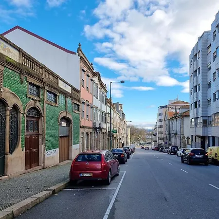 Apartman Stunning Flat With Private Balcony In Center *