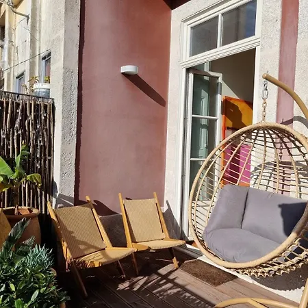 Апартаменты Stunning Flat With Private Balcony In Center *