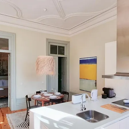 Stunning Flat With Private Balcony In Center Apartment Porto
