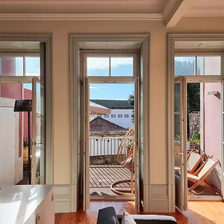 Stunning Flat With Private Balcony In Center * Porto