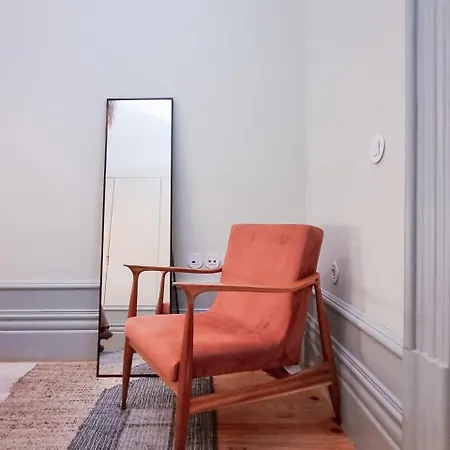 아파트 Stunning Flat With Private Balcony In Center