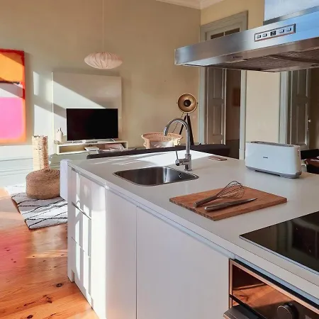 Stunning Flat With Private Balcony In Center 아파트 포르투