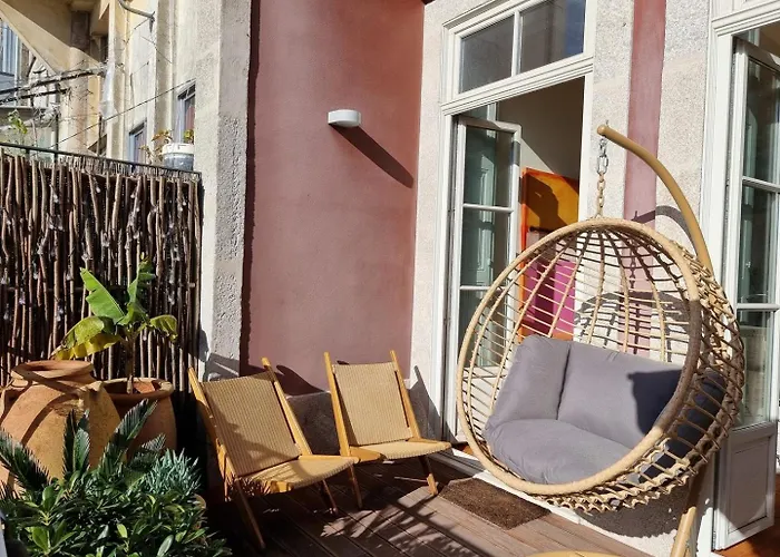 شقة Stunning Flat With Private Balcony In Center *